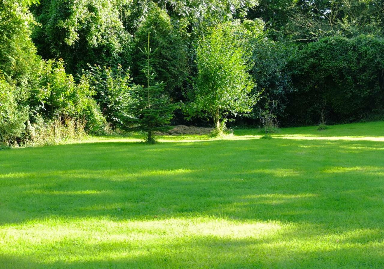 Country House - Spacious And Tranquil Bailly-en-Riviere Bagian luar foto