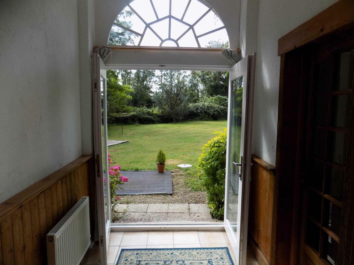 Country House - Spacious And Tranquil Bailly-en-Riviere Bagian luar foto